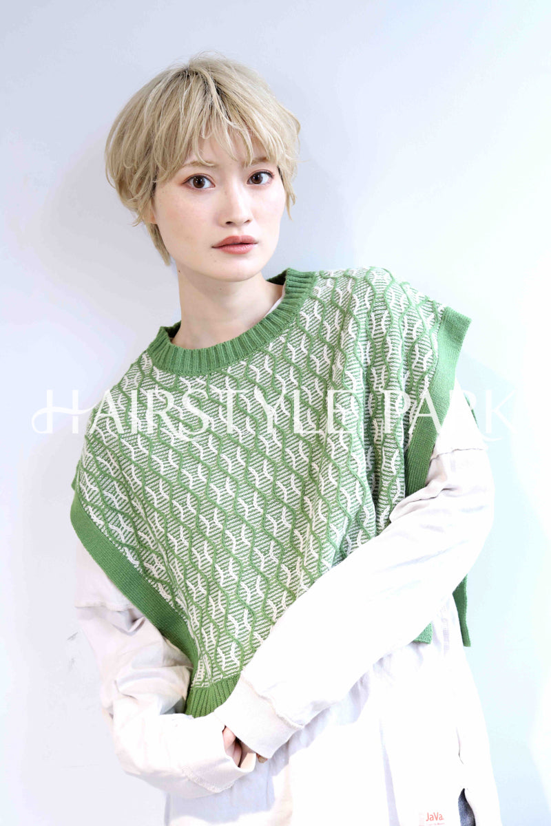 ヘアスタイル写真PhotoNo:359-1 (13) [ショートミディアム,レディース,カジュアル,カット,カラー,ダブルカラー,縦型 ]