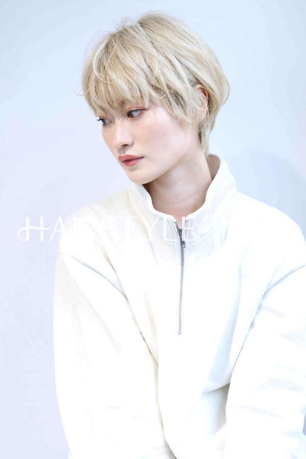 ヘアスタイル写真PhotoNo:359-2 (1) [ショートミディアム,レディース,カジュアル,カット,カラー,ダブルカラー,縦型 ]