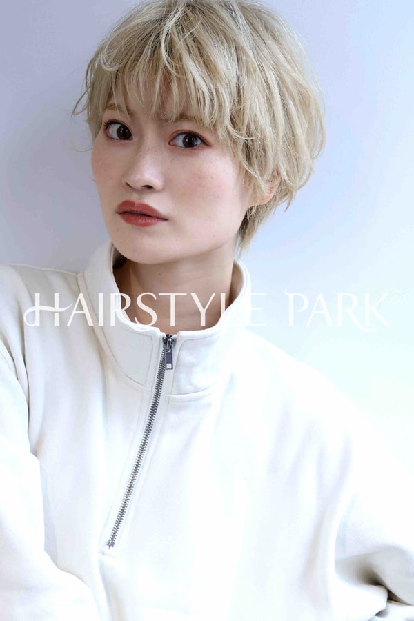 ヘアスタイル写真PhotoNo:359-2 (9) [ショートミディアム,レディース,カジュアル,カット,カラー,ダブルカラー,縦型 ]