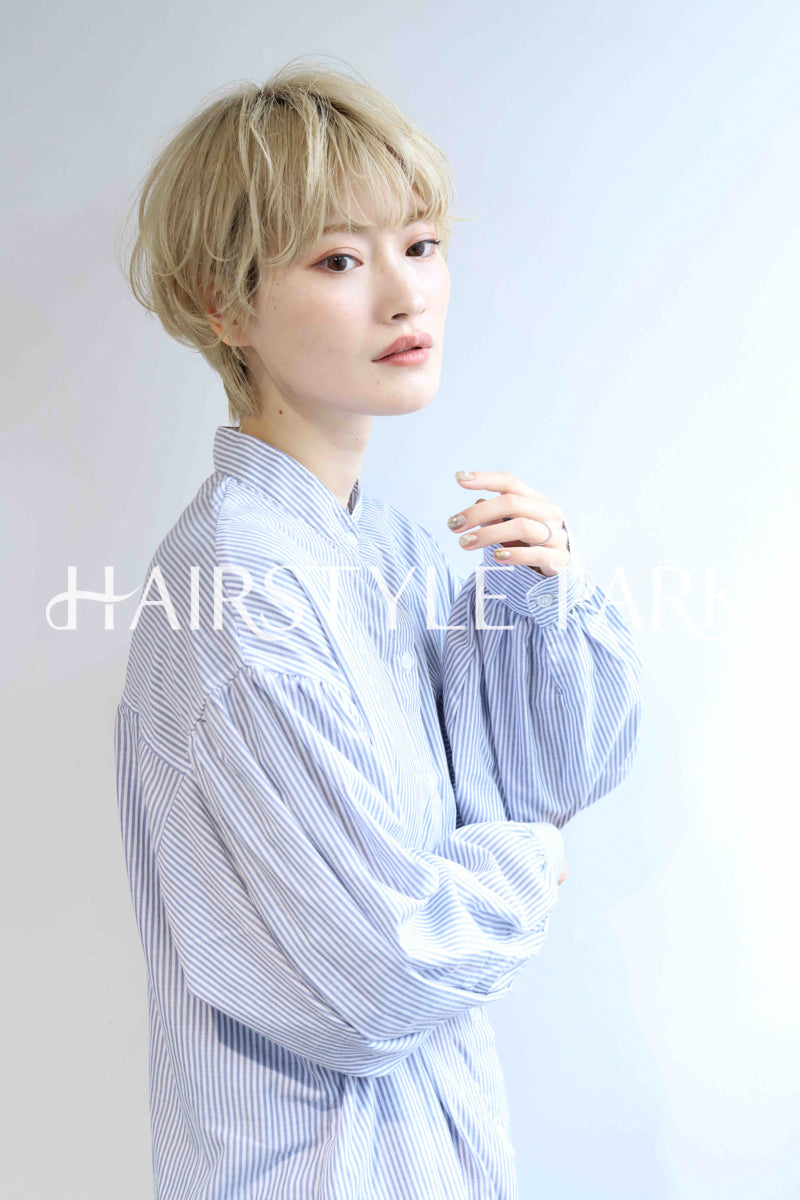ヘアスタイル写真PhotoNo:359-3 (20) [ショートミディアム,レディース,カジュアル,カット,カラー,ダブルカラー,縦型 ]