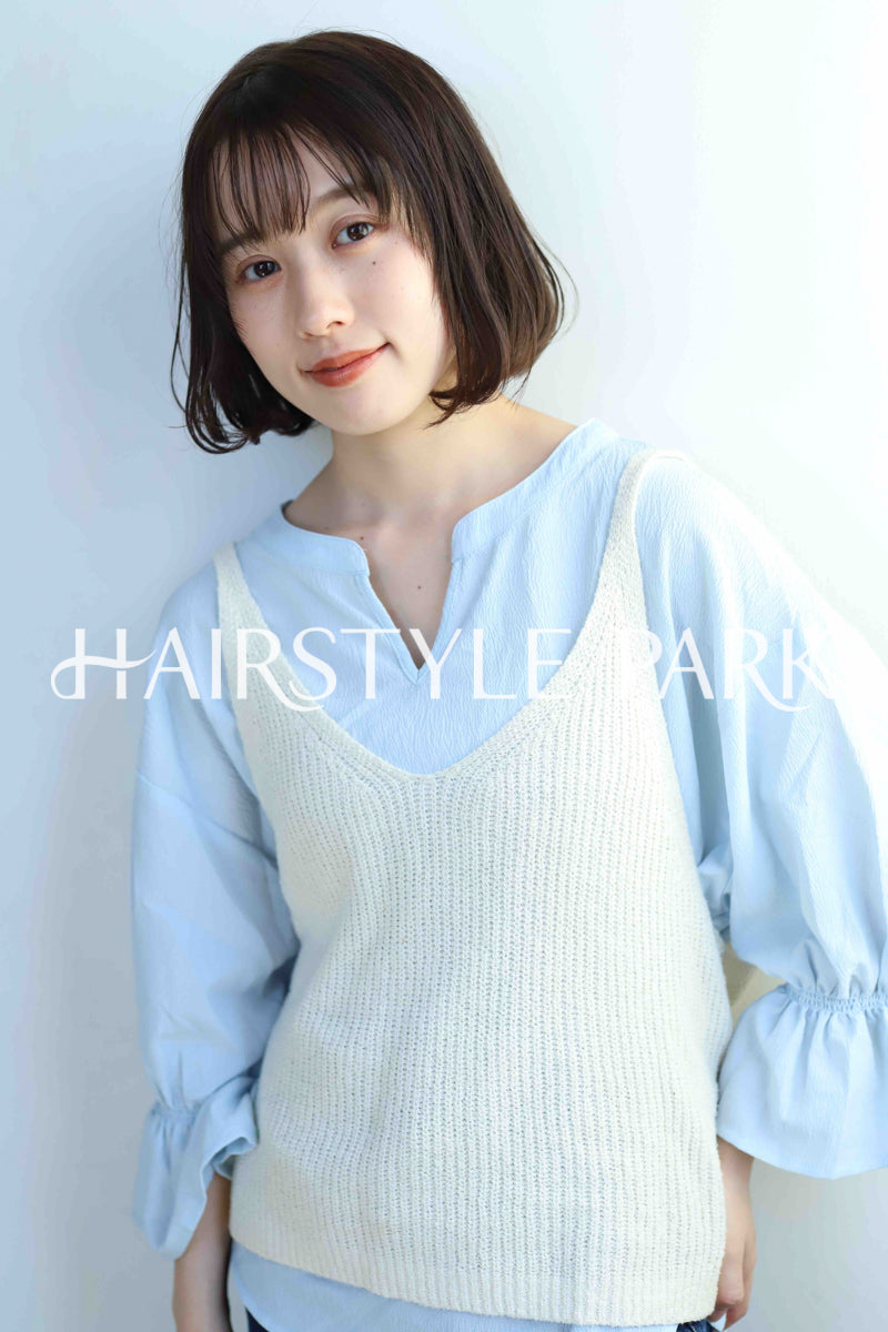 ヘアスタイル写真PhotoNo:361-1 (7) [ミディアム,レディース,ナチュラル,モテ・愛され,パーマ,縦型 ]