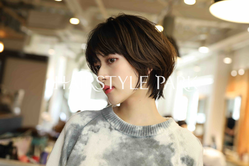 ヘアスタイル写真PhotoNo:365-3 (9) [ショート,レディース,ナチュラル,モテ・愛され,カット,縦型 ]
