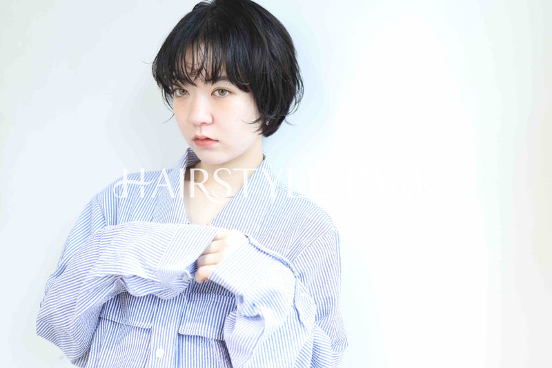 ヘアスタイル写真PhotoNo:366-1 (7) [ショート,レディース,モード,カジュアル,カット,パーマ,縦型 ]