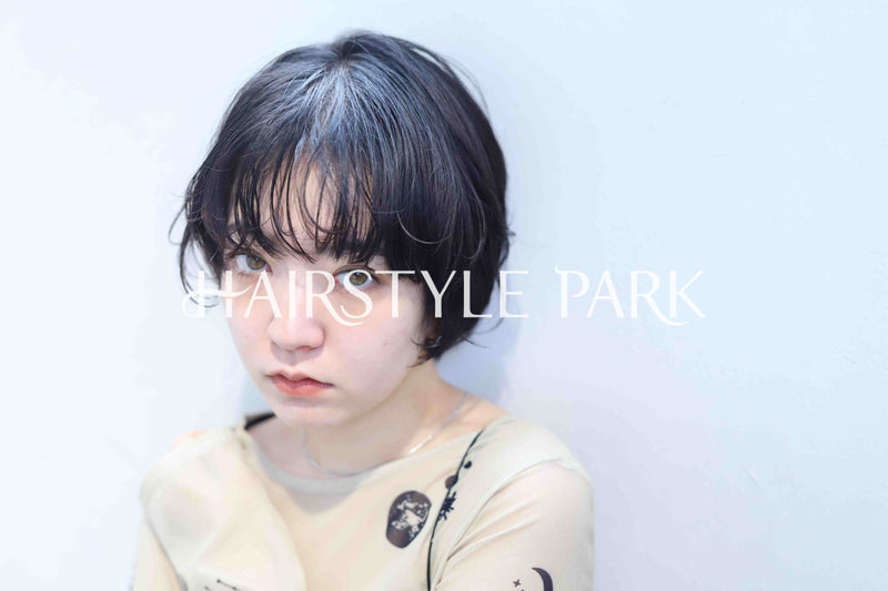 ヘアスタイル写真PhotoNo:366-2 (15) [ショート,レディース,モード,カジュアル,カット,パーマ,縦型 ]