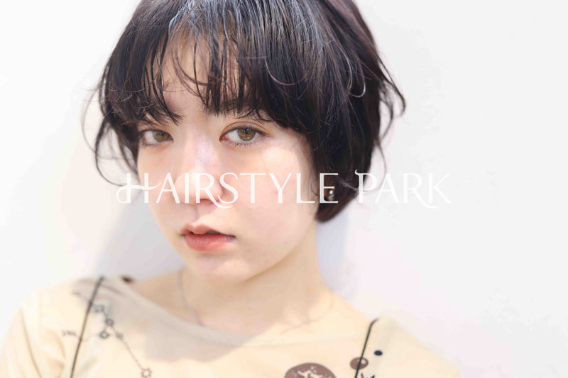 ヘアスタイル写真PhotoNo:366-2 (24) [ショート,レディース,モード,カジュアル,カット,パーマ,縦型 ]