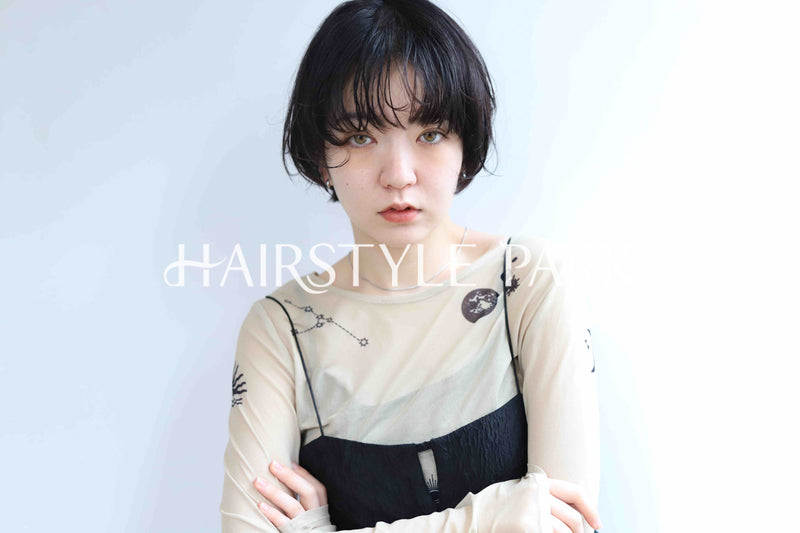 ヘアスタイル写真PhotoNo:366-3 (20) [ショート,レディース,モード,カジュアル,カット,パーマ,縦型 ]
