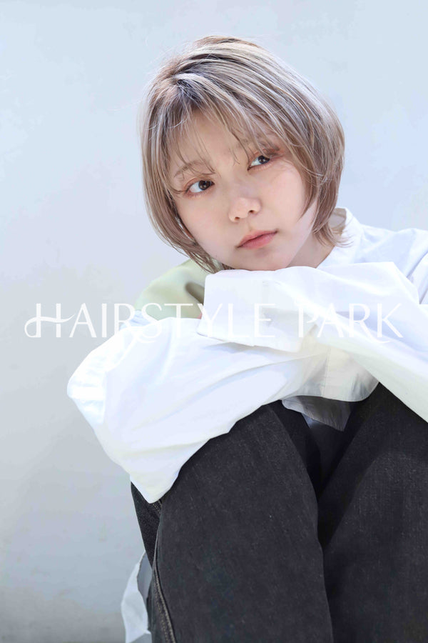 ヘアスタイル写真PhotoNo:367-3 (19) [ショートミディアム,レディース,カジュアル,カット,ダブルカラー,縦型 ]