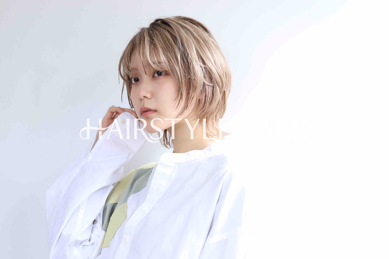 ヘアスタイル写真PhotoNo:367-3 (6) [ショートミディアム,レディース,カジュアル,カット,ダブルカラー,縦型 ]