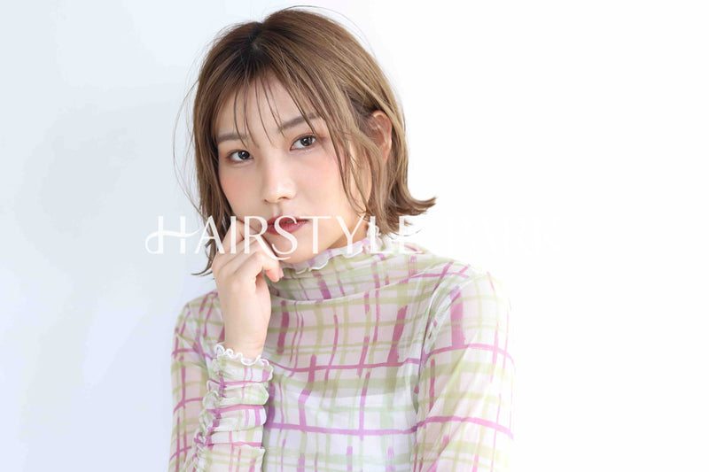 ヘアスタイル写真PhotoNo:368-1 (5) [ミディアム,レディース,ナチュラル,モテ・愛され,カラー,ダブルカラー,縦型 ]