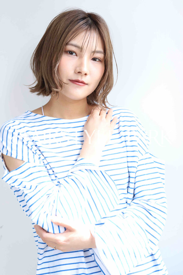 ヘアスタイル写真PhotoNo:368-2 (3) [ミディアム,レディース,ナチュラル,モテ・愛され,カラー,ダブルカラー,縦型 ]