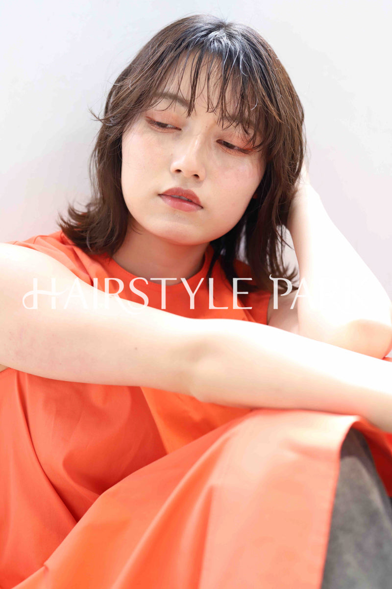 ヘアスタイル写真PhotoNo:369-2 (2) [ミディアム,レディース,カジュアル,カラー,パーマ,縦型 ]