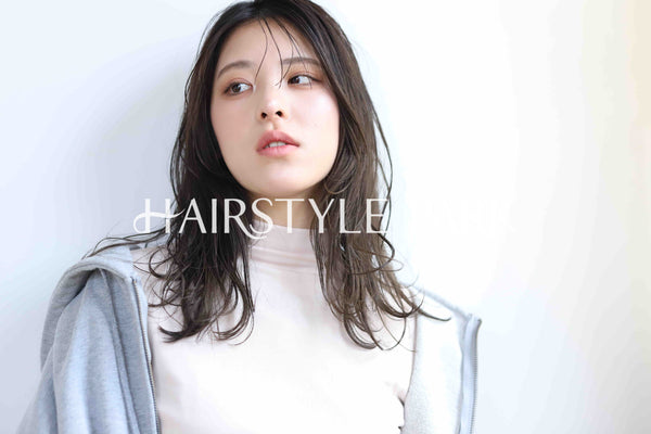 ヘアスタイル写真PhotoNo:370-1 (4) [ロング,レディース,モード,カジュアル,クール / かっこいい,カット,パーマ,縦型 ]