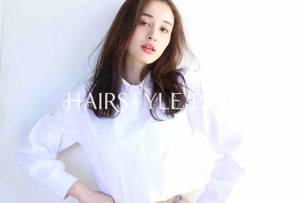 ヘアスタイル写真PhotoNo:371-1 (10) [ロング,レディース,ナチュラル,オフィス / コンサバ,クール / かっこいい,カット,パーマ,縦型 ]