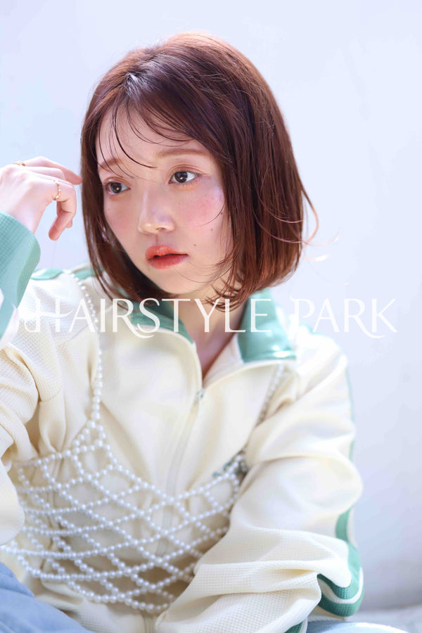 ヘアスタイル写真PhotoNo:372-2 (12) [ミディアム,レディース,モテ・愛され,カジュアル,カット,カラー,縦型 ]