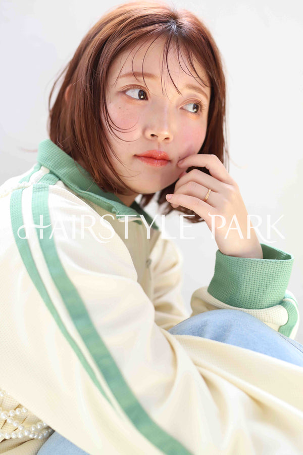 ヘアスタイル写真PhotoNo:372-2 (27) [ミディアム,レディース,モテ・愛され,カジュアル,カット,カラー,縦型 ]