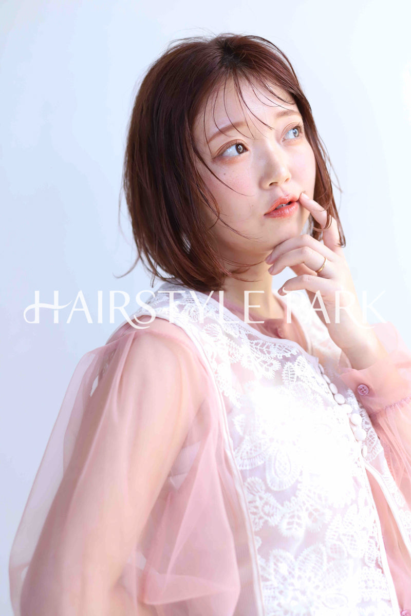 ヘアスタイル写真PhotoNo:372-3 (5) [ミディアム,レディース,モテ・愛され,カジュアル,カット,カラー,縦型 ]