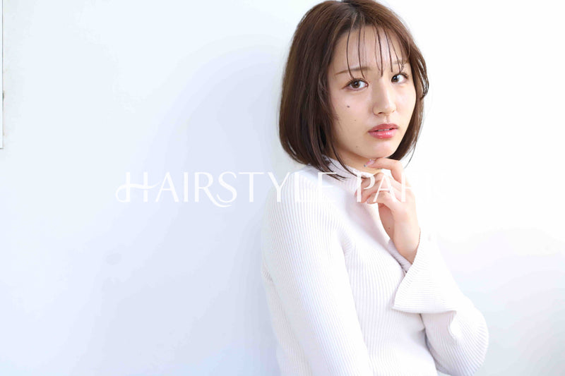 ヘアスタイル写真PhotoNo:373-1 (8) [ミディアム,レディース,ナチュラル,オフィス / コンサバ,カジュアル,カット,カラー,縦型 ]