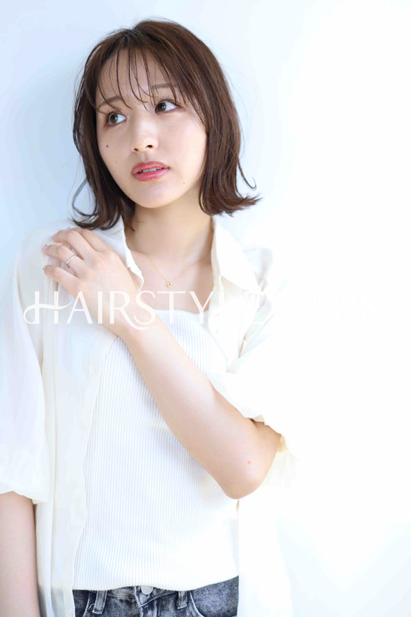 ヘアスタイル写真PhotoNo:373-2 (10) [ミディアム,レディース,ナチュラル,モテ・愛され,カジュアル,カット,カラー,縦型 ]