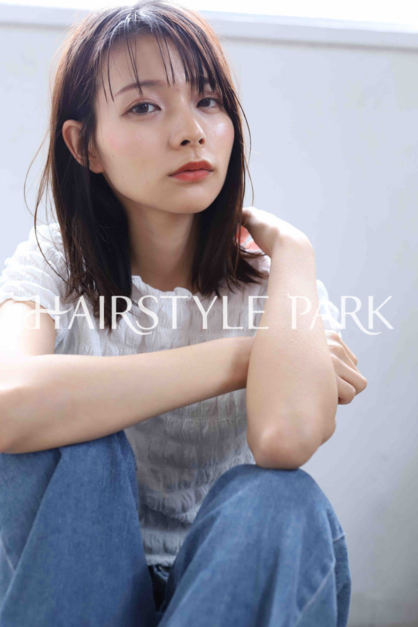 ヘアスタイル写真PhotoNo:374-1 (20) [ミディアムロング,レディース,ナチュラル,オフィス / コンサバ,クール / かっこいい,カット,カラー,縦型 ]