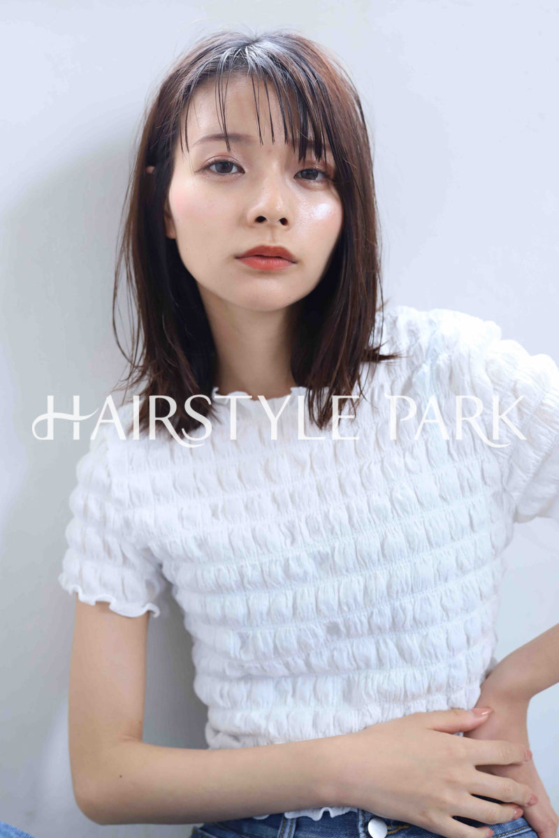 ヘアスタイル写真PhotoNo:374-2 (12) [ミディアムロング,レディース,ナチュラル,オフィス / コンサバ,クール / かっこいい,カット,カラー,縦型 ]