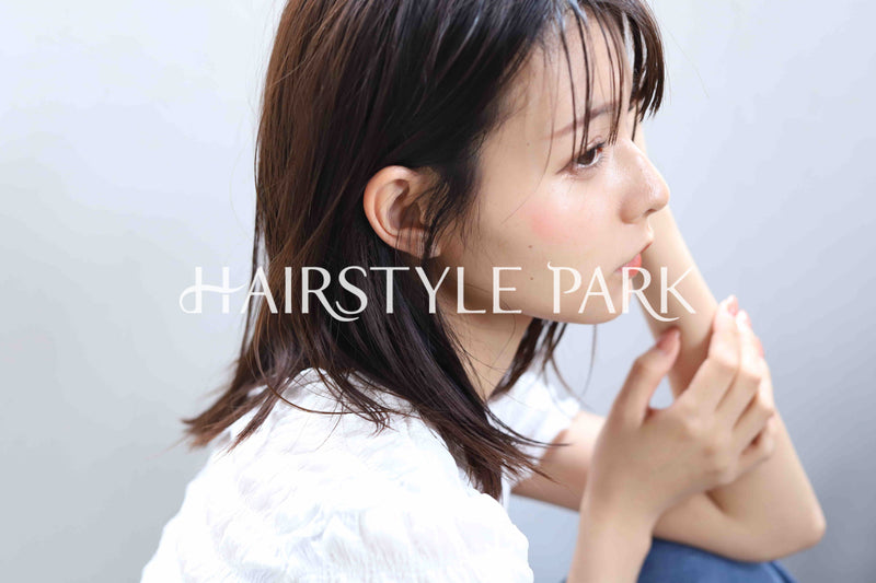 ヘアスタイル写真PhotoNo:374-2 (21) [ミディアムロング,レディース,ナチュラル,オフィス / コンサバ,クール / かっこいい,カット,カラー,縦型 ]