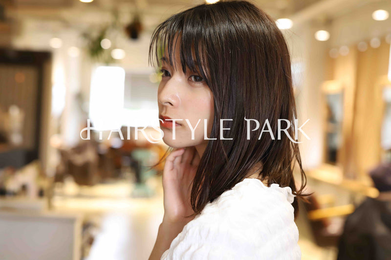 ヘアスタイル写真PhotoNo:374-2 (3) [ミディアムロング,レディース,ナチュラル,オフィス / コンサバ,クール / かっこいい,カット,カラー,縦型 ]