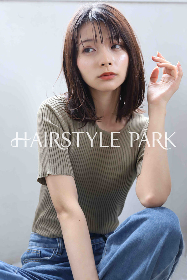 ヘアスタイル写真PhotoNo:374-5 (18) [ミディアムロング,レディース,ナチュラル,オフィス / コンサバ,クール / かっこいい,カット,カラー,縦型 ]