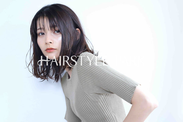 ヘアスタイル写真PhotoNo:374-5 (4) [ミディアムロング,レディース,ナチュラル,オフィス / コンサバ,クール / かっこいい,カット,カラー,縦型 ]