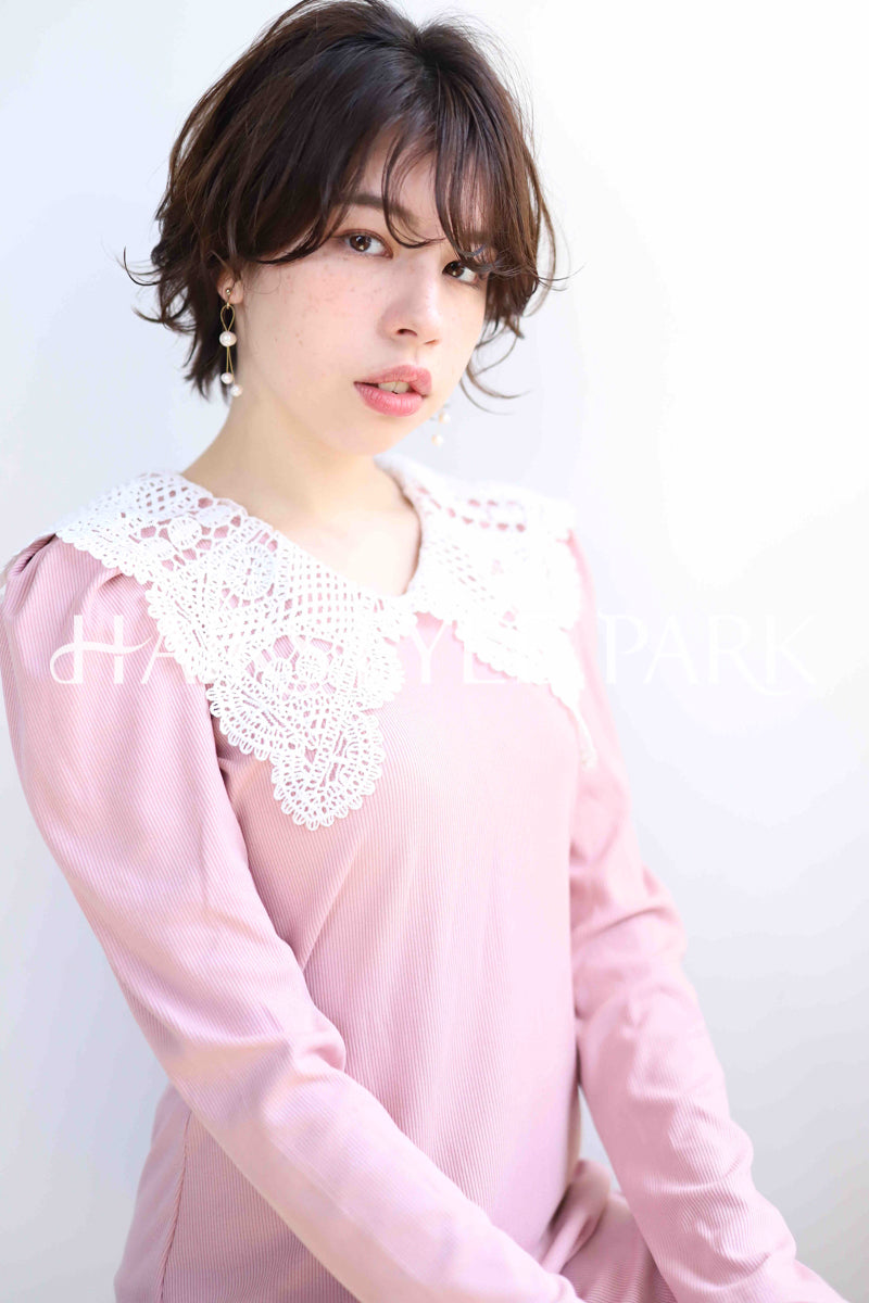 ヘアスタイル写真PhotoNo:376-1 (1) [ショートミディアム,レディース,モテ・愛され,カジュアル,カット,カラー,パーマ,縦型 ]