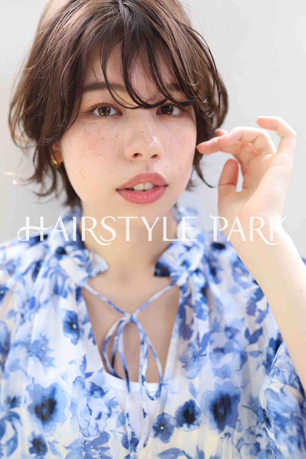 ヘアスタイル写真PhotoNo:376-2 (43) [ショートミディアム,レディース,モテ・愛され,カジュアル,カット,カラー,パーマ,縦型 ]