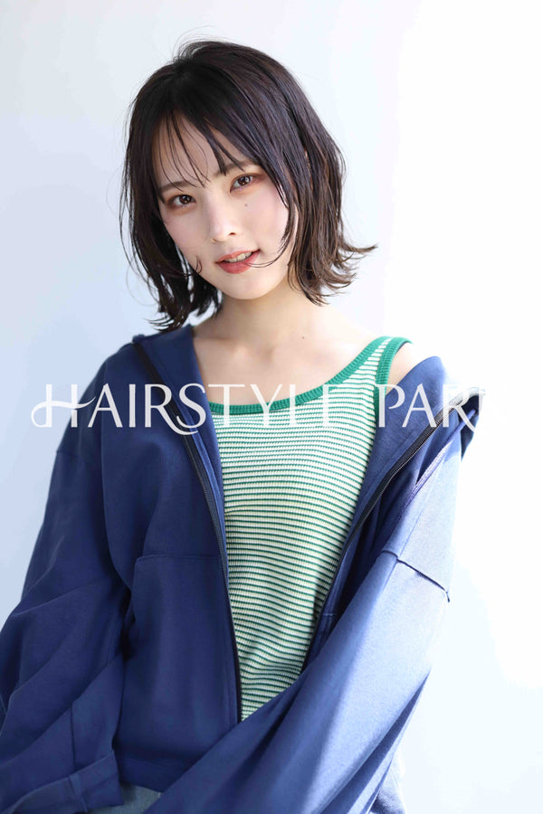 ヘアスタイル写真PhotoNo:377-2 (10) [ミディアム,レディース,ナチュラル,モテ・愛され,カジュアル,カット,カラー,パーマ,縦型 ]