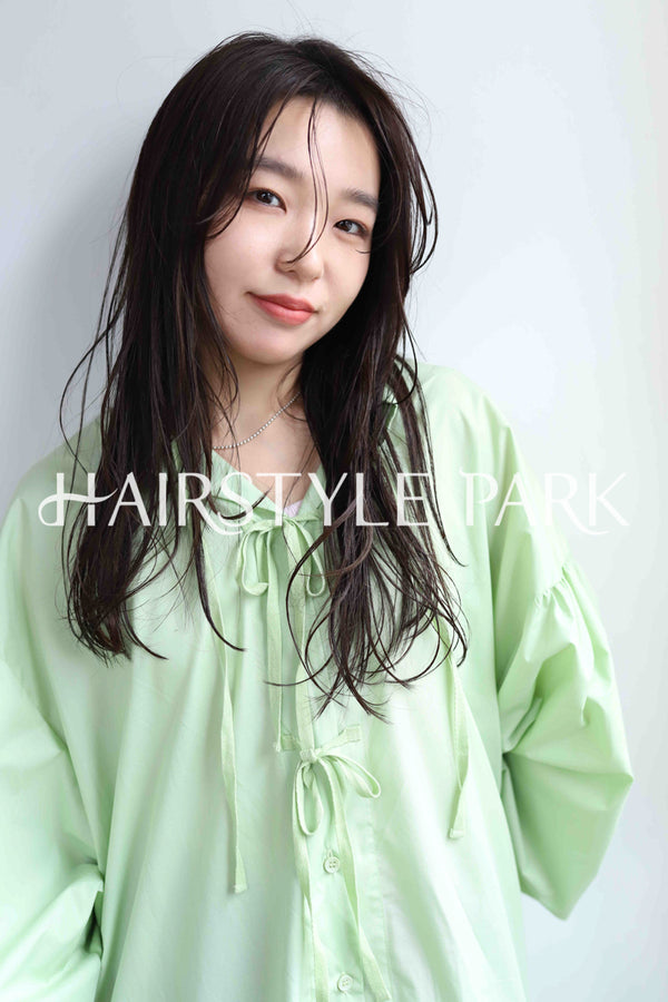 ヘアスタイル写真PhotoNo:378-1 (10) [ロング,レディース,ナチュラル,クール / かっこいい,カット,パーマ,縦型 ]