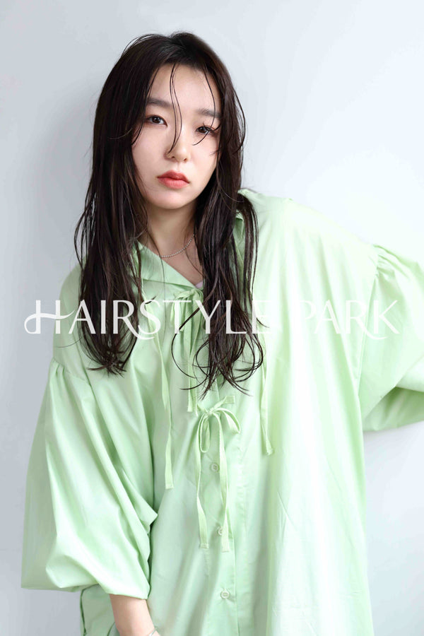ヘアスタイル写真PhotoNo:378-1 (20) [ロング,レディース,ナチュラル,クール / かっこいい,カット,パーマ,縦型 ]