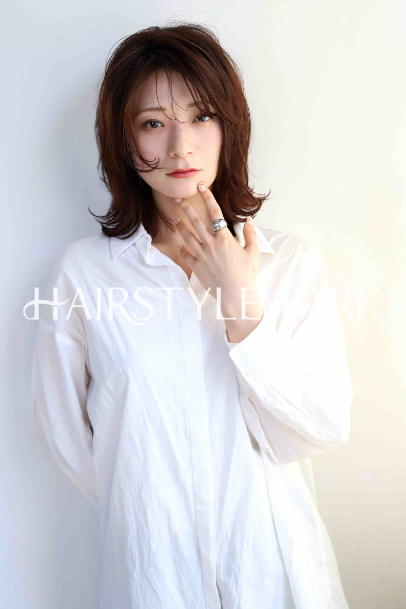 ヘアスタイル写真PhotoNo:379-1 (12) [ミディアム,レディース,ナチュラル,モテ・愛され,カット,カラー,縦型 ]
