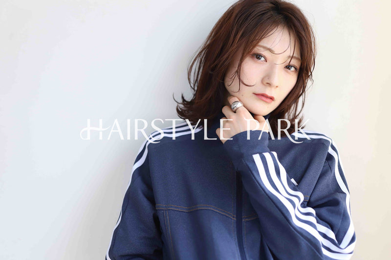 ヘアスタイル写真PhotoNo:379-2 (14) [ミディアム,レディース,ナチュラル,モテ・愛され,カット,カラー,パーマ,縦型 ]