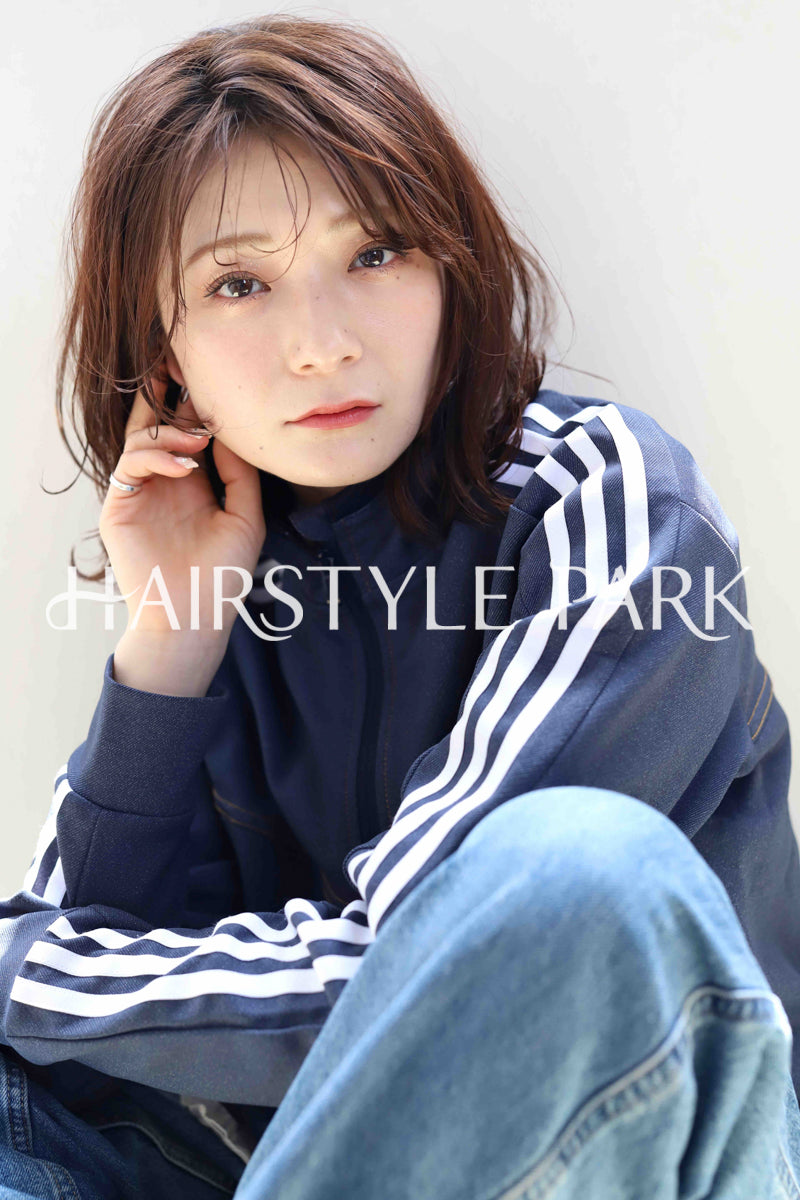 ヘアスタイル写真PhotoNo:379-2 (15) [ミディアム,レディース,ナチュラル,モテ・愛され,カット,カラー,パーマ,縦型 ]