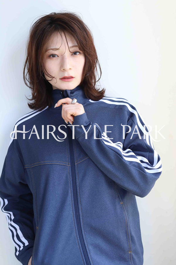 ヘアスタイル写真PhotoNo:379-2 (3) [ミディアム,レディース,ナチュラル,モテ・愛され,カット,カラー,パーマ,縦型 ]