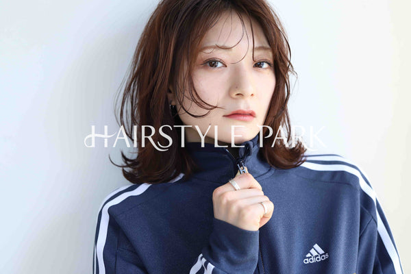 ヘアスタイル写真PhotoNo:379-2 (8) [ミディアム,レディース,ナチュラル,モテ・愛され,カット,カラー,パーマ,縦型 ]
