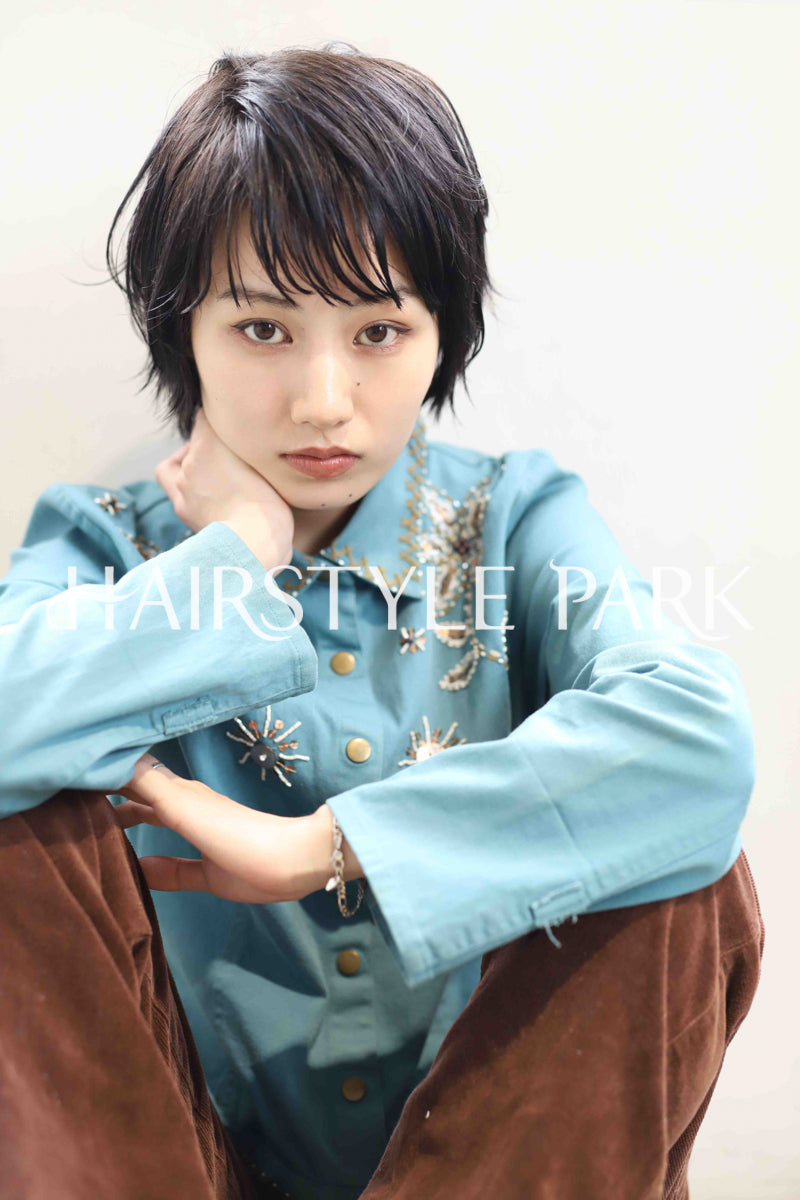 ヘアスタイル写真PhotoNo:380-1 (15) [ショート,レディース,モード,クール / かっこいい,カット,パーマ,縦型 ]