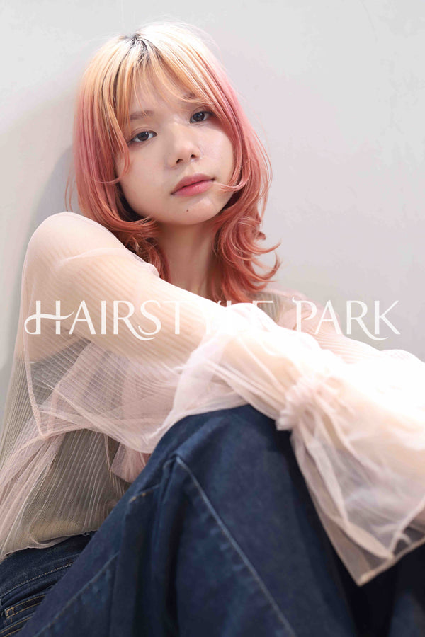 ヘアスタイル写真PhotoNo:381-2 (17) [ミディアム,レディース,カジュアル,外国人風,カット,カラー,ダブルカラー,縦型 ]