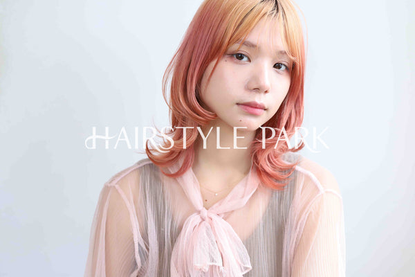 ヘアスタイル写真PhotoNo:381-2 (2) [ミディアム,レディース,カジュアル,外国人風,カット,カラー,ダブルカラー,縦型 ]
