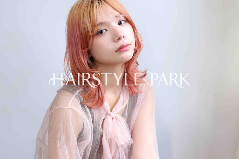 ヘアスタイル写真PhotoNo:381-2 (8) [ミディアム,レディース,カジュアル,外国人風,カット,カラー,ダブルカラー,縦型 ]
