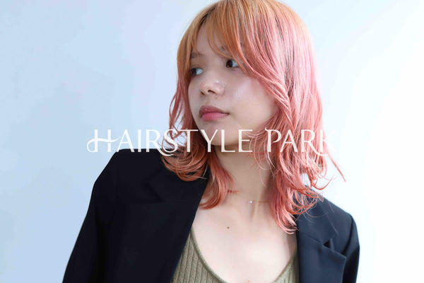 ヘアスタイル写真PhotoNo:381-3 (19) [ミディアム,レディース,カジュアル,外国人風,カット,カラー,ダブルカラー,縦型 ]