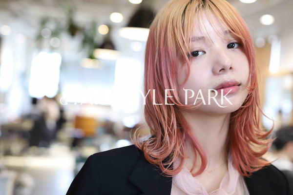 ヘアスタイル写真PhotoNo:381-3 (1) [ミディアム,レディース,カジュアル,外国人風,カット,カラー,ダブルカラー,縦型 ]