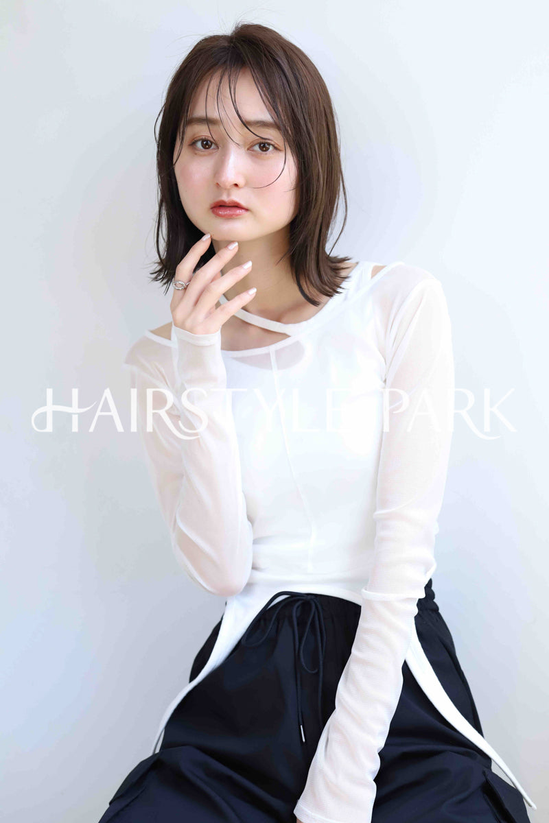 ヘアスタイル写真PhotoNo:382-1 (15) [ミディアム,レディース,ナチュラル,クール / かっこいい,カット,カラー,縦型 ]