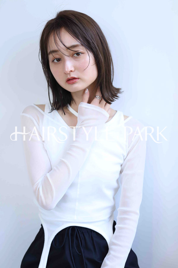 ヘアスタイル写真PhotoNo:382-1 (1) [ミディアム,レディース,ナチュラル,クール / かっこいい,カット,カラー,縦型 ]