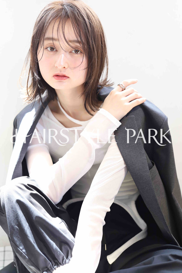 ヘアスタイル写真PhotoNo:382-2 (4) [ミディアム,レディース,モード,クール / かっこいい,カット,カラー,縦型 ]