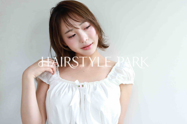 ヘアスタイル写真PhotoNo:515-2 [ミディアム,レディース,ナチュラル,モテ・愛され,カット,カラー,横型 ]