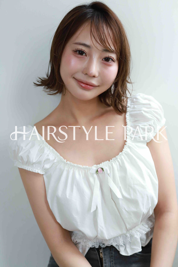 ヘアスタイル写真PhotoNo:515-3 [ミディアム,レディース,ナチュラル,モテ・愛され,カット,カラー,縦型 ]