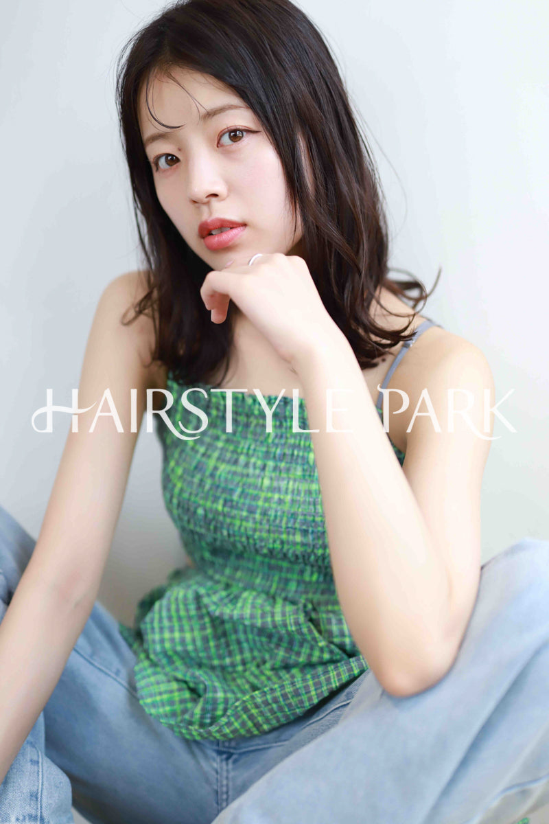 ヘアスタイル写真PhotoNo:516-1 (11) [ミディアム,レディース,ナチュラル,カジュアル,カット,カラー,縦型 ]